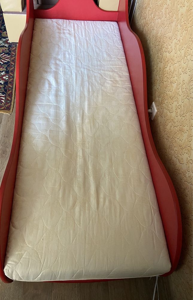 Кровать машина с подьемным мезанизмом