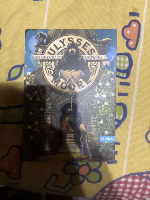 Ulisses moore os guardioes de pedra