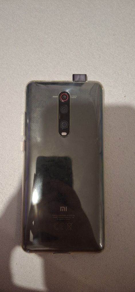 Xiaomi mi 9t 6/128 без трещин