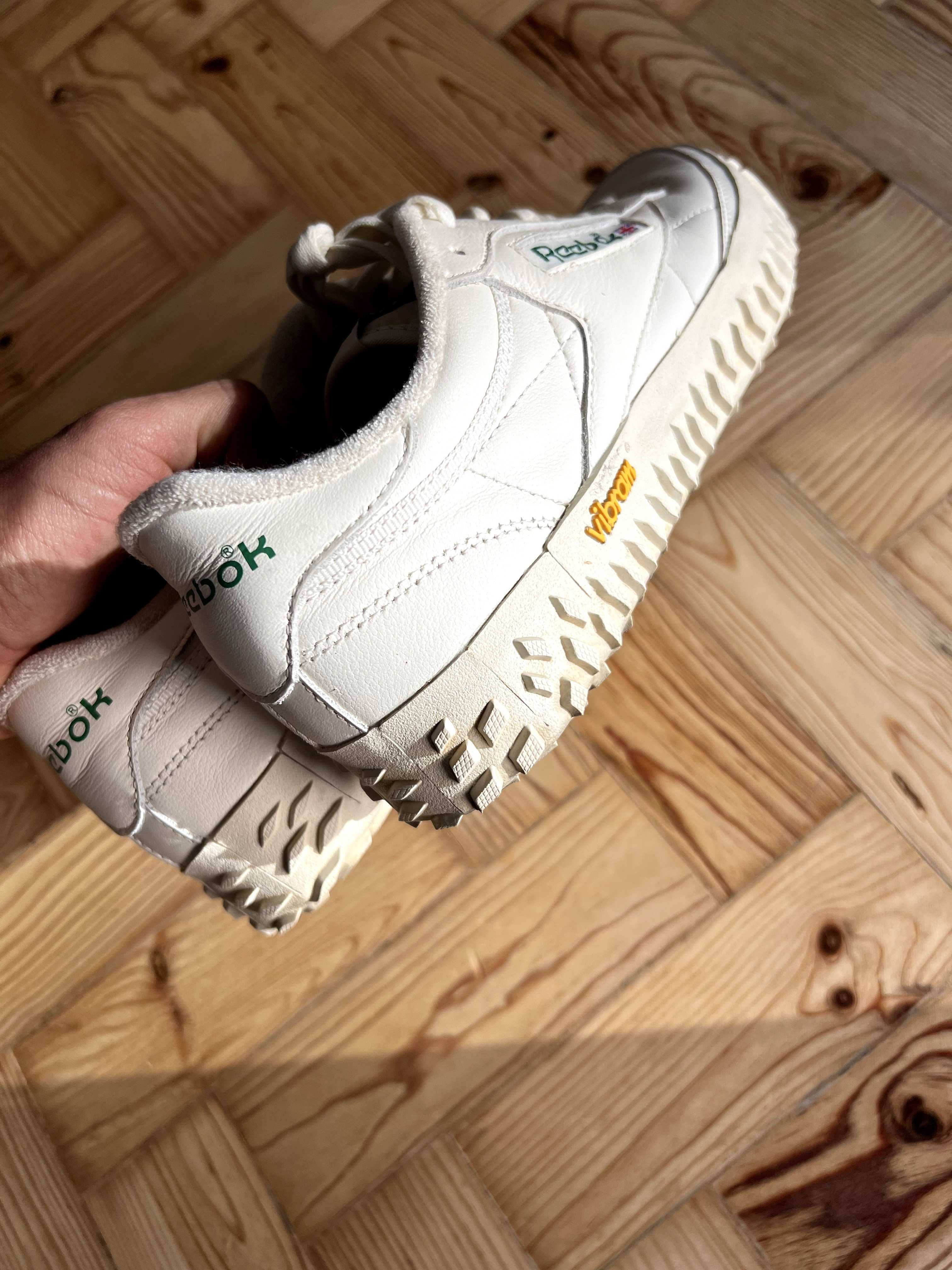 Ténis Reebok Club C Vibram (Edição Limitada)