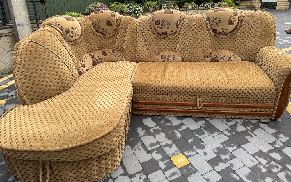 Мʼякий кутовий диван