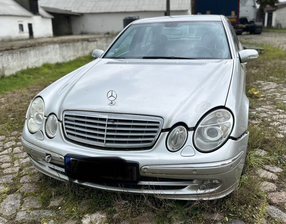 Mercedes 320 diesel 2004 rok na części niesprawny