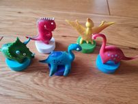 Figurki dinozaurów stempelki