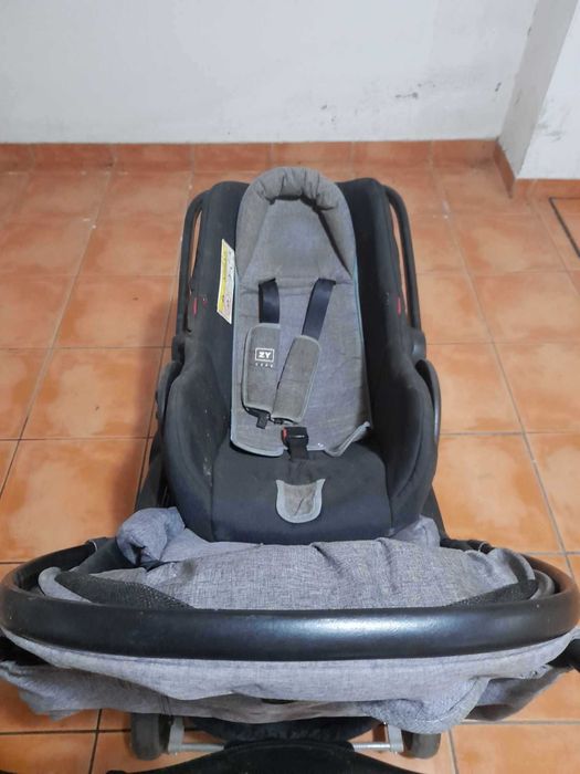 Carrinho bebé (zippy) com baby coque
