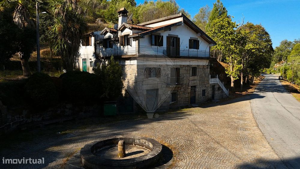 Moradia T7 para venda