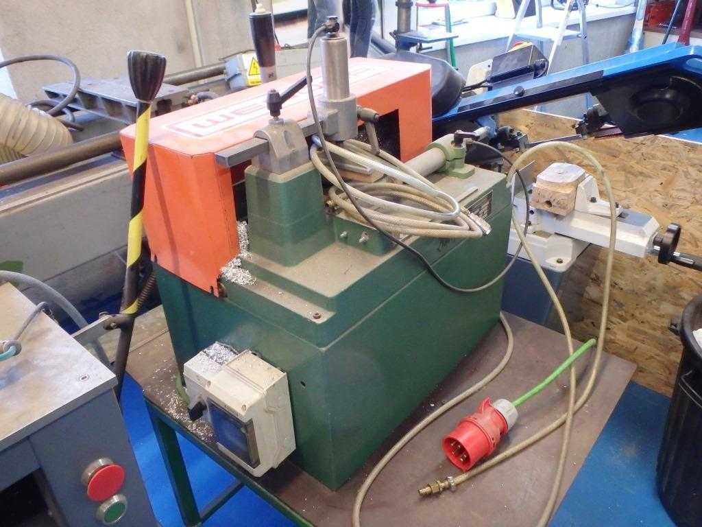 Frezarka do słupka PCV , aluminium , WEGOMA