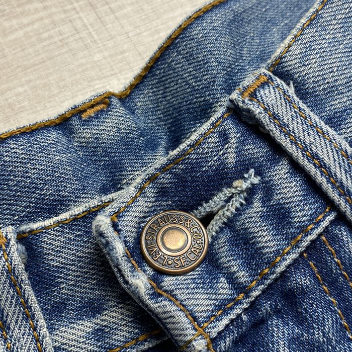 Krótkie spodenki szorty z wysokim stanem Levis