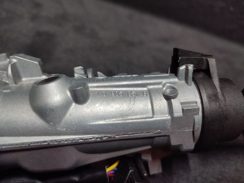 Замок запалювання Гольф 5 Гольф 6 1k0905851B 1k0905865 замок зажигания