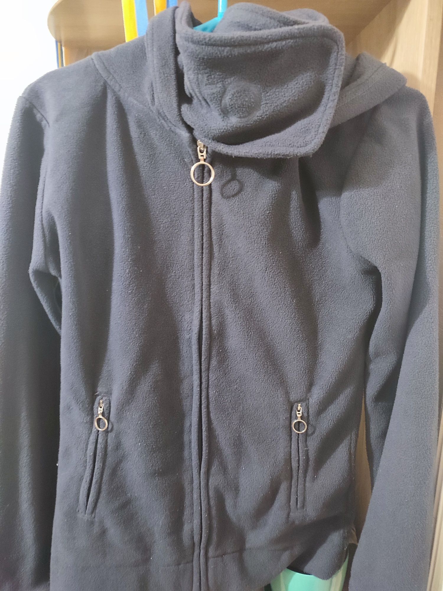 Флисовие кофти      H&M