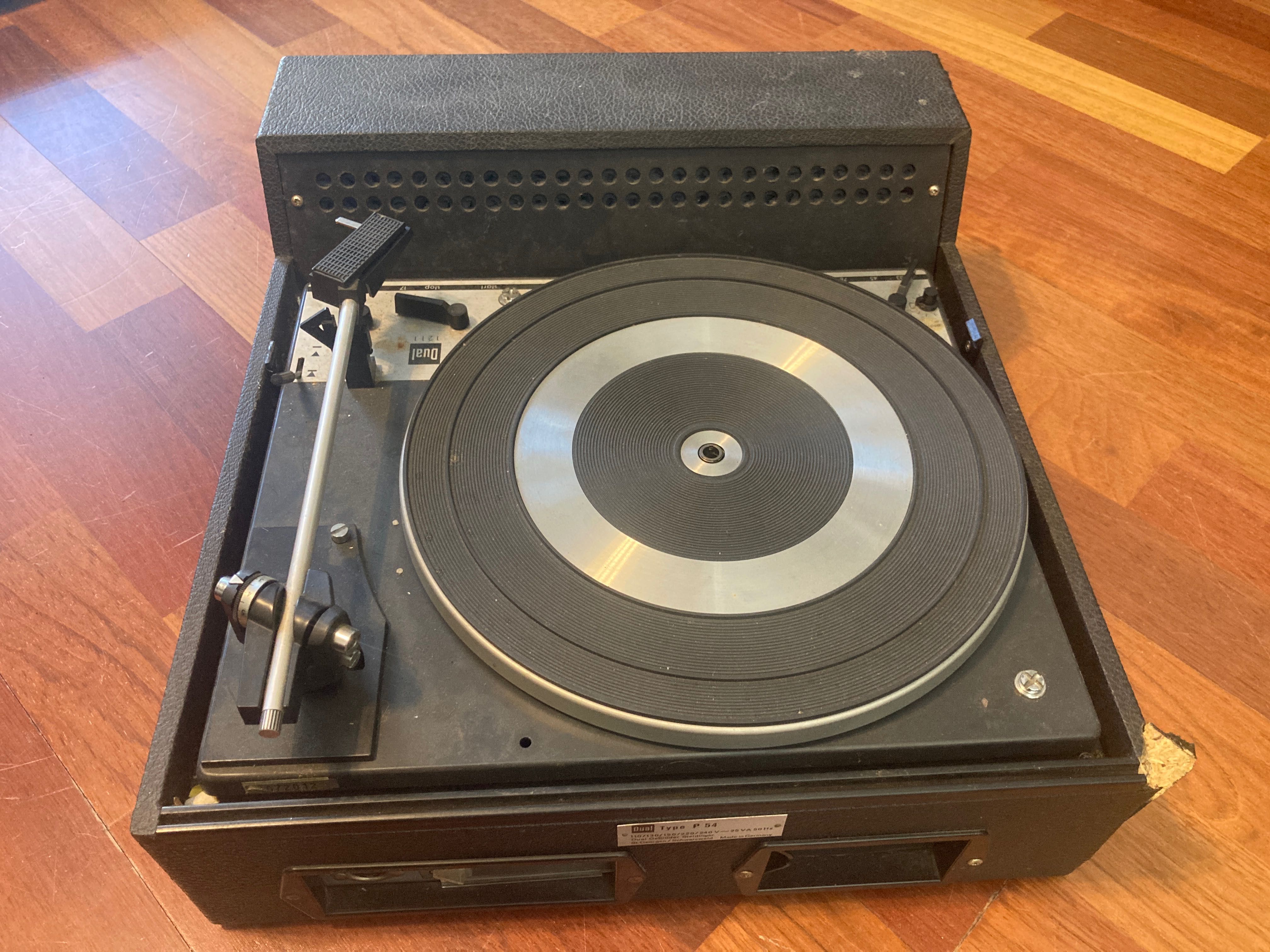 Gramofon Dual P 54