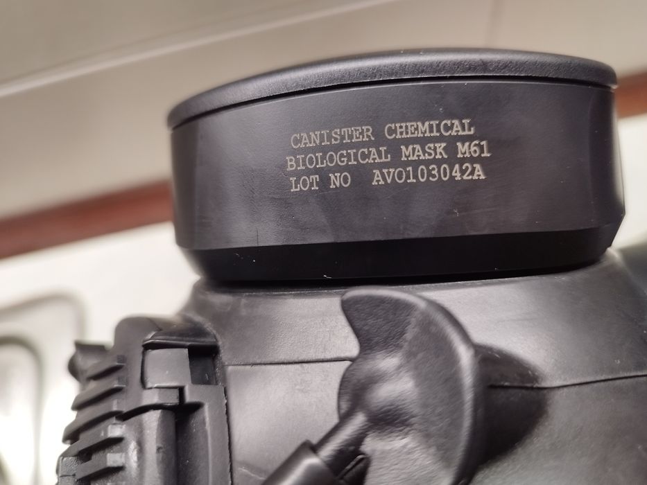 Противогаз Avon FM50