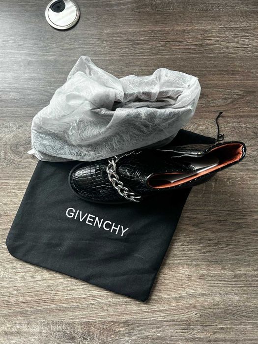 Чорні жіночі черевики Givenchy 39 розмір в ідеальному стані