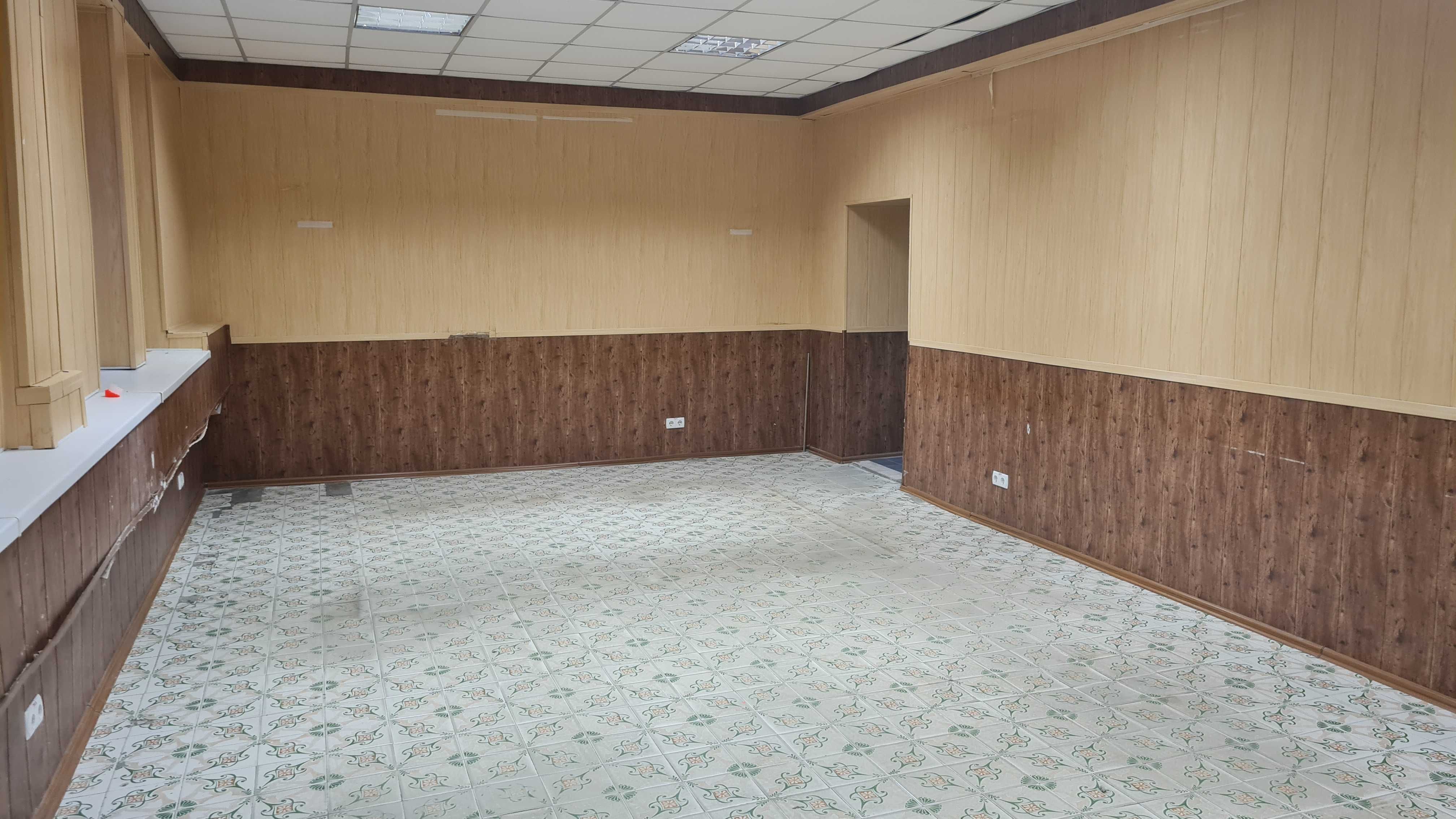 Аренда БЕЗОПАСНОГО офиса 100м в цоколе в Центре