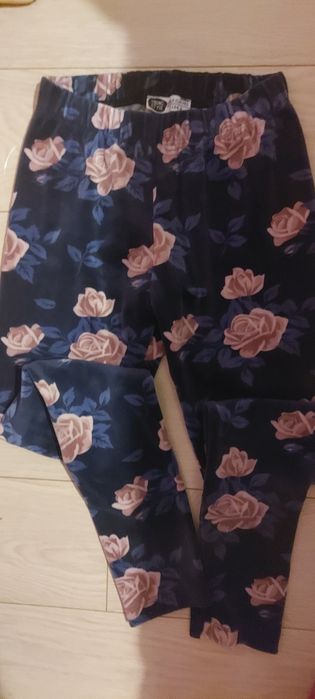 Welurowe dziewczece legginsy