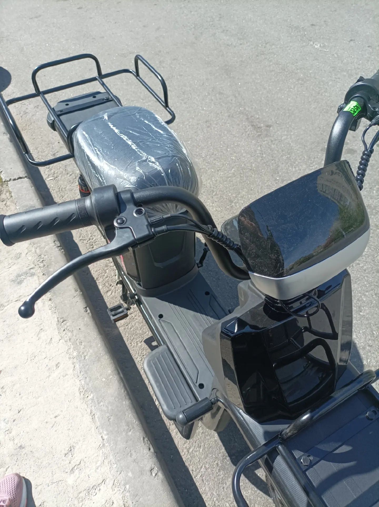 Електроскутер Crossride Courier01