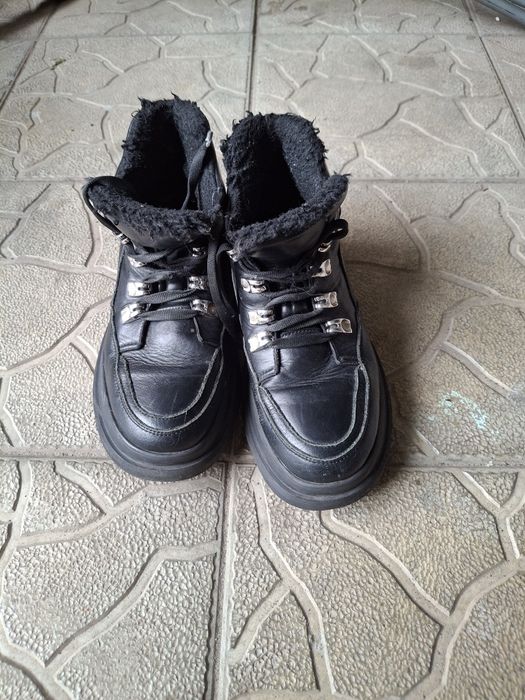 Чобітки  жіночі  38 р