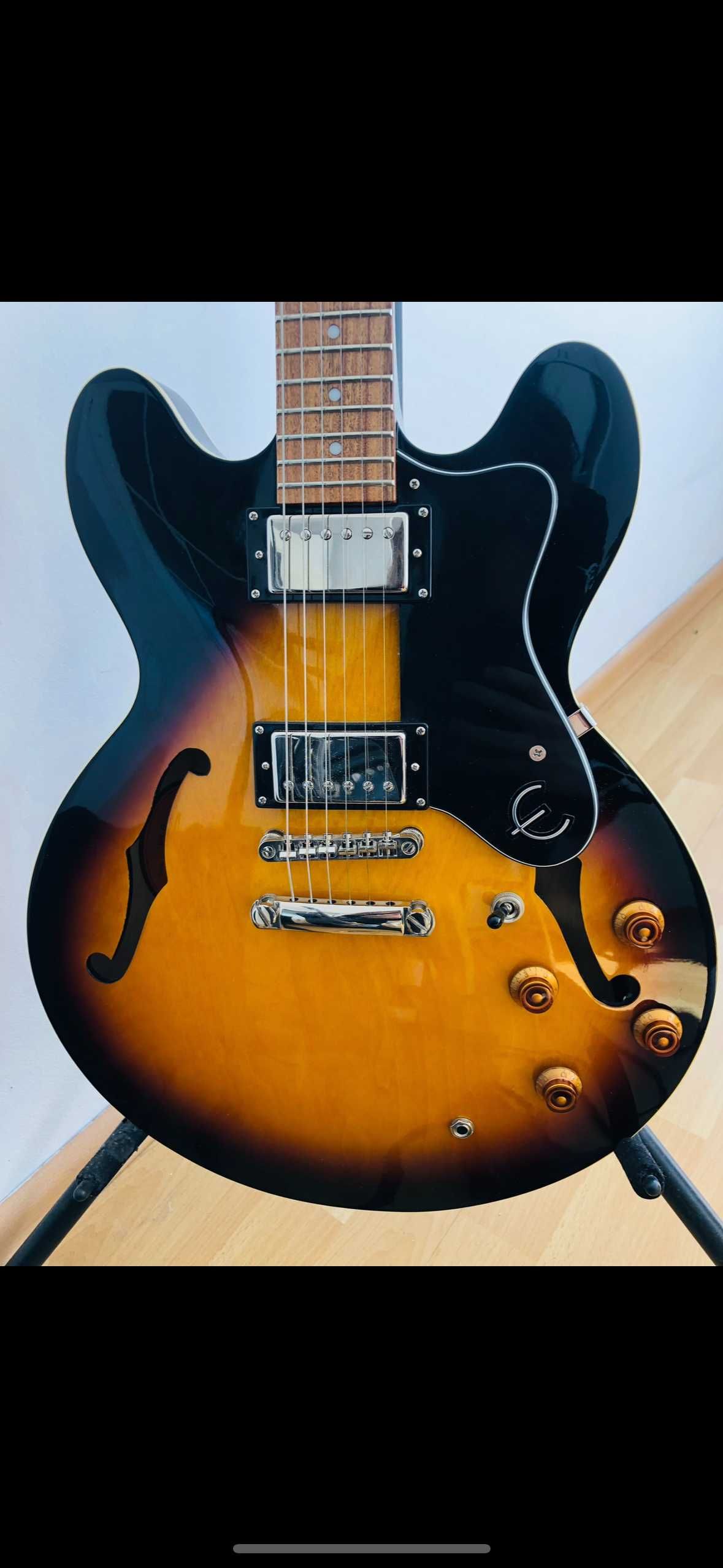 Epiphone Dot VS Gitara guitar
