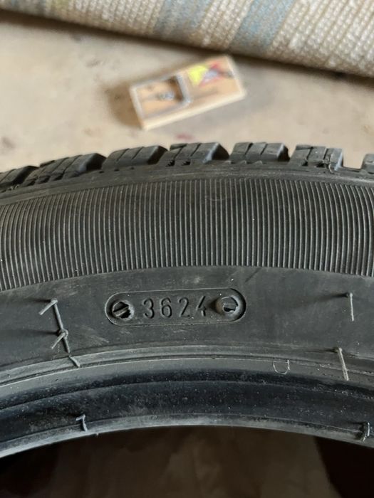 Зимова гума. Стан новий
