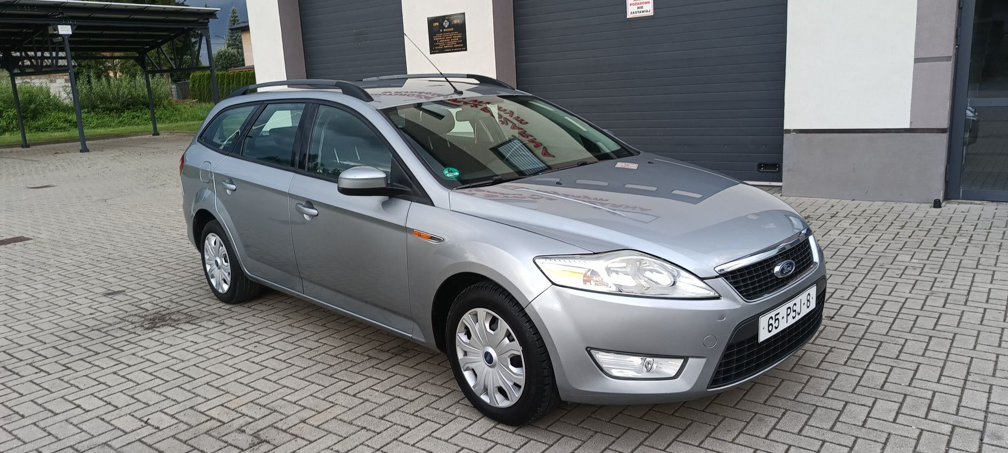 Sprzedam bardzo ładnego Forda Mondeo 1.6 benzyna sprowadzony z Holandi