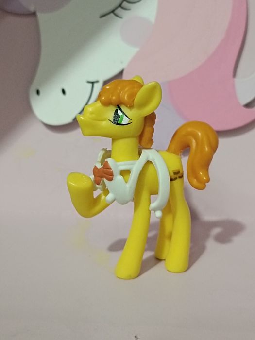 My Little Pony Pan Cake G4 Hasbro figurka MLP kucyk akcesoria