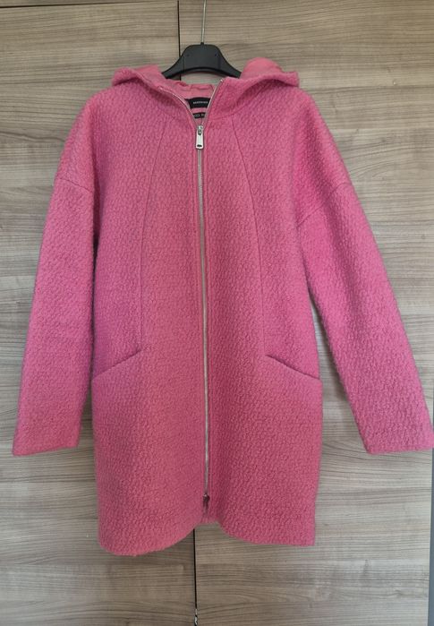 Różowy płaszcz z kapturem, Reserved, r. S-L