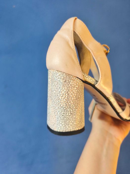 Sandały damskie skórzane