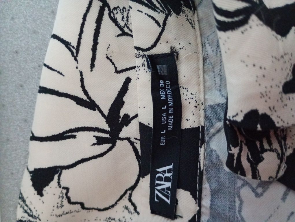 Super sukienka Zara L