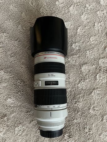 Canon 70-200 2,8 bez IS.