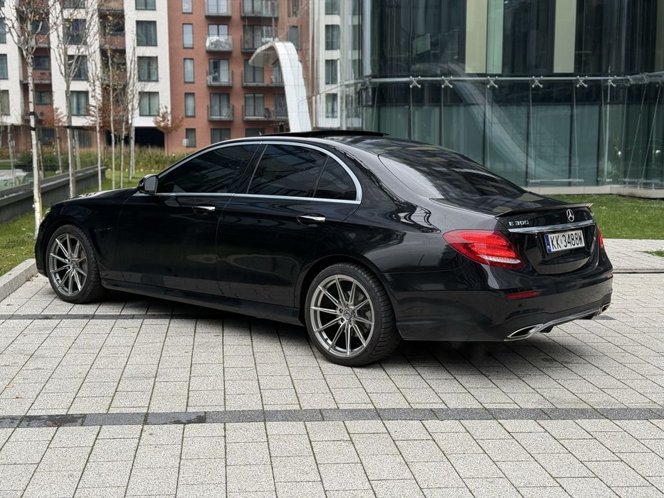 Mercedes-Benz E300 W213 4Matic AMG Line