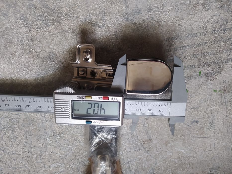 Петли мебельные новые для стеклянных дверей