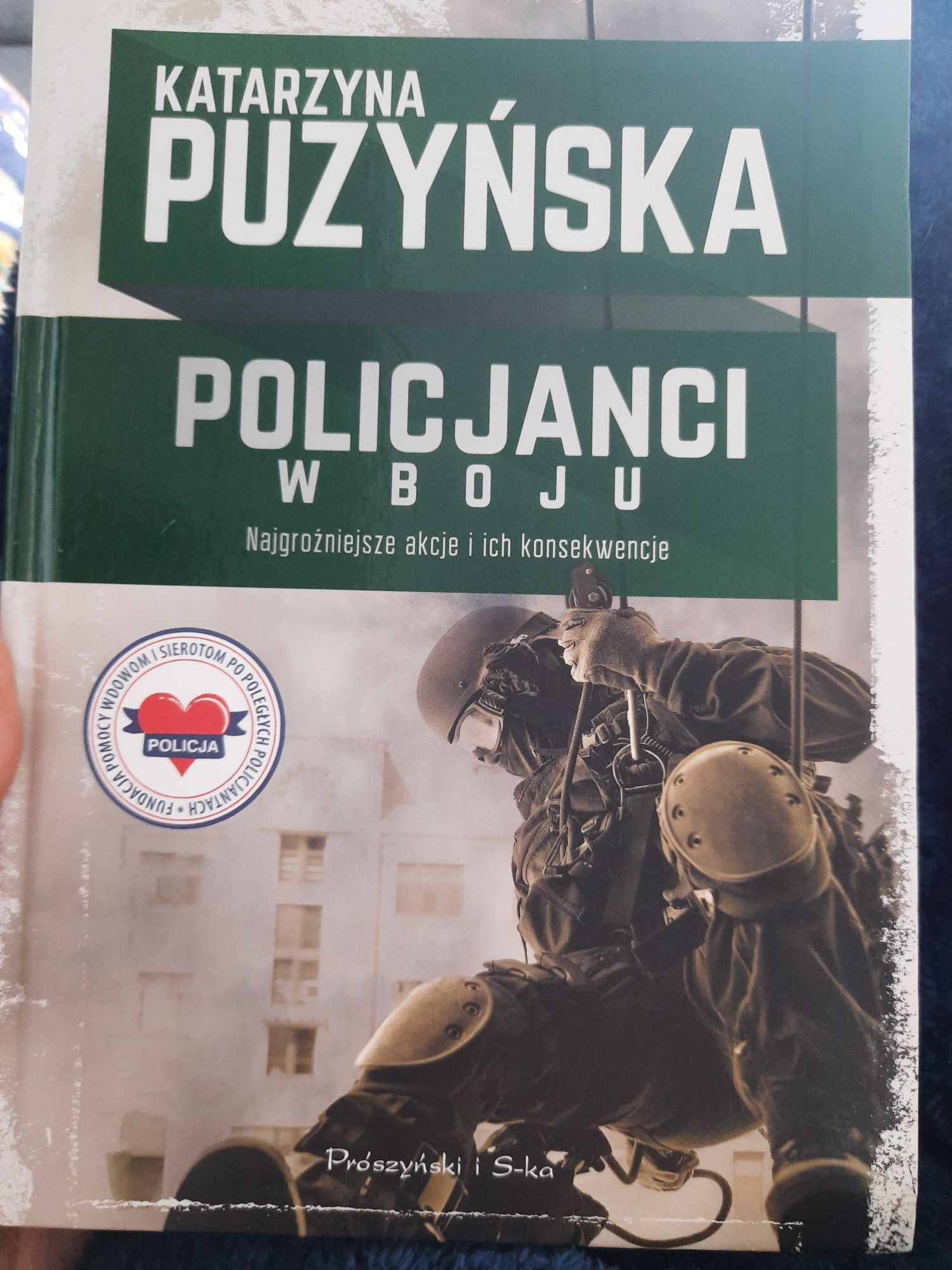 Policjanci w boju Katarzyna Puzyńska