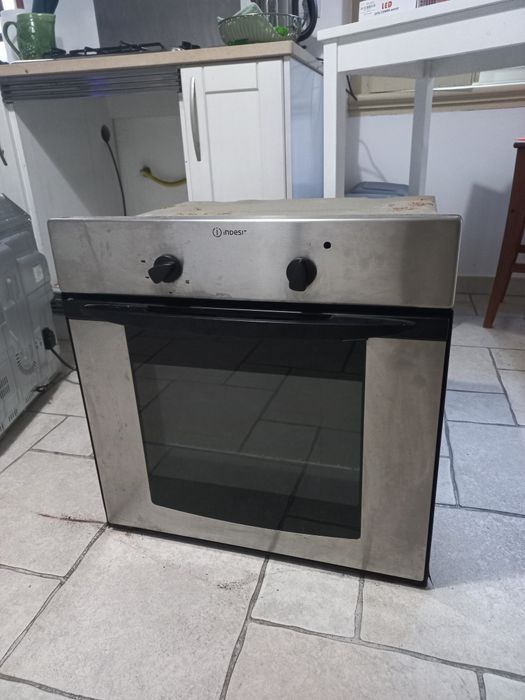 Forno indesit usado