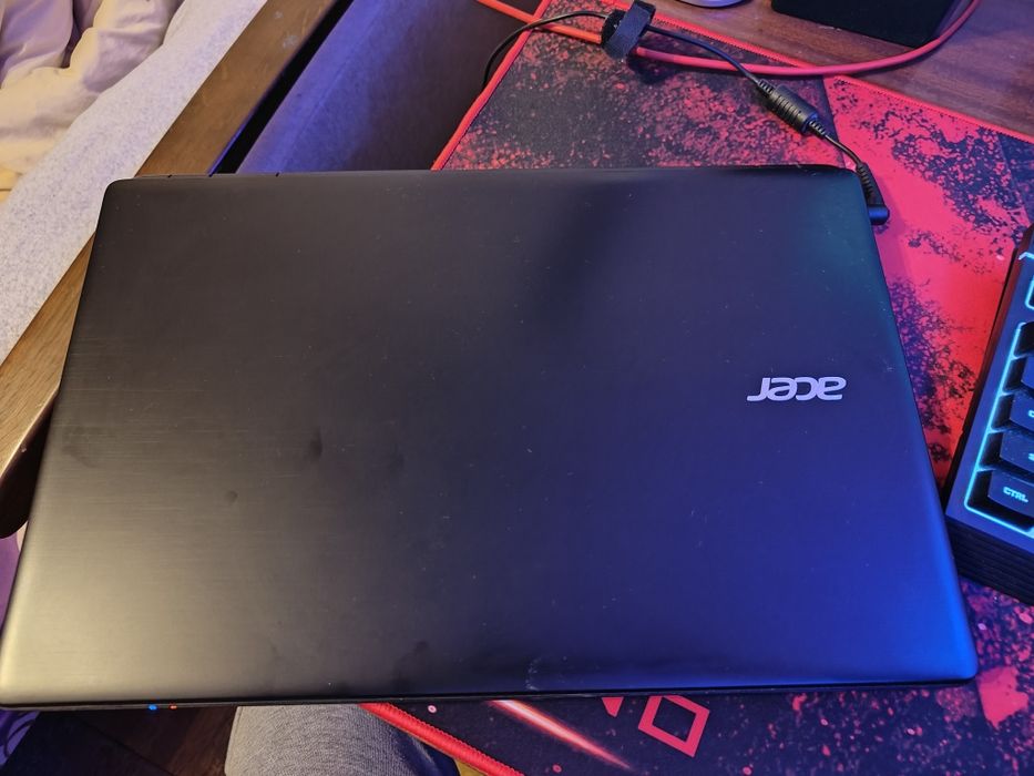 Ноутбук Acer Aspire E5-511