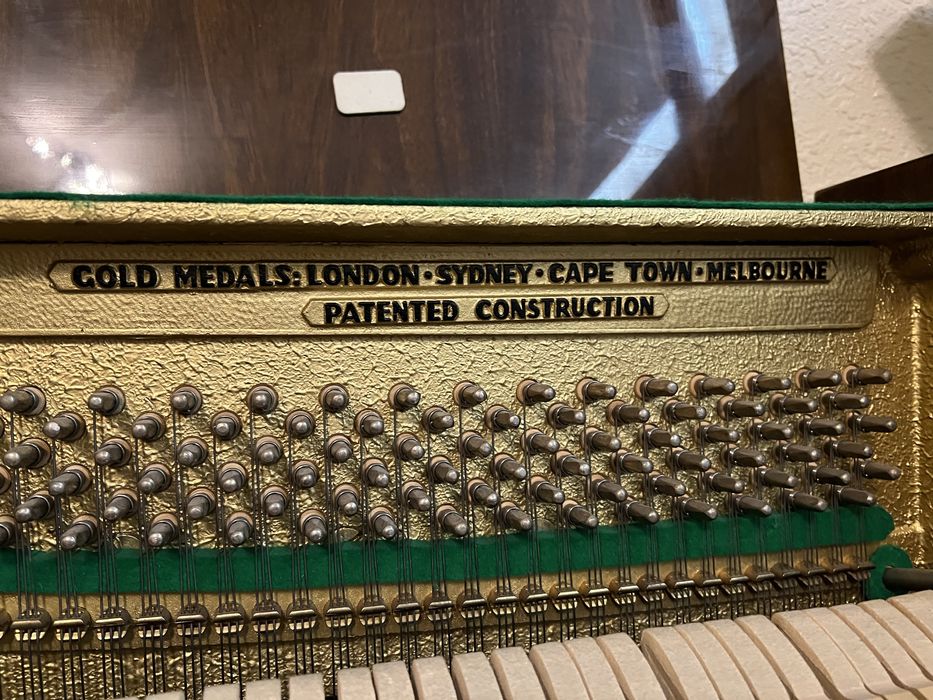 Фортепіано Weinbach