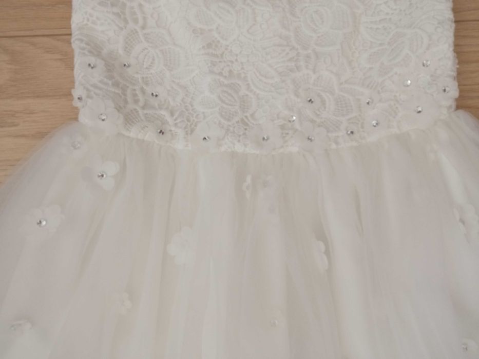 Biała sukienka 146 Smyk