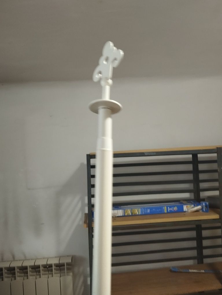 Karnisz bialy regulowany Ikea