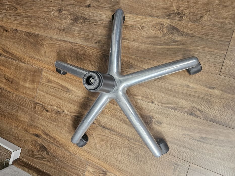 Кресло офисное под реставрацию