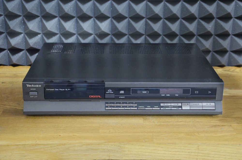 Odtwarzacz CD TECHNICS SL-P1 / 16 Bit D/A -1985r.