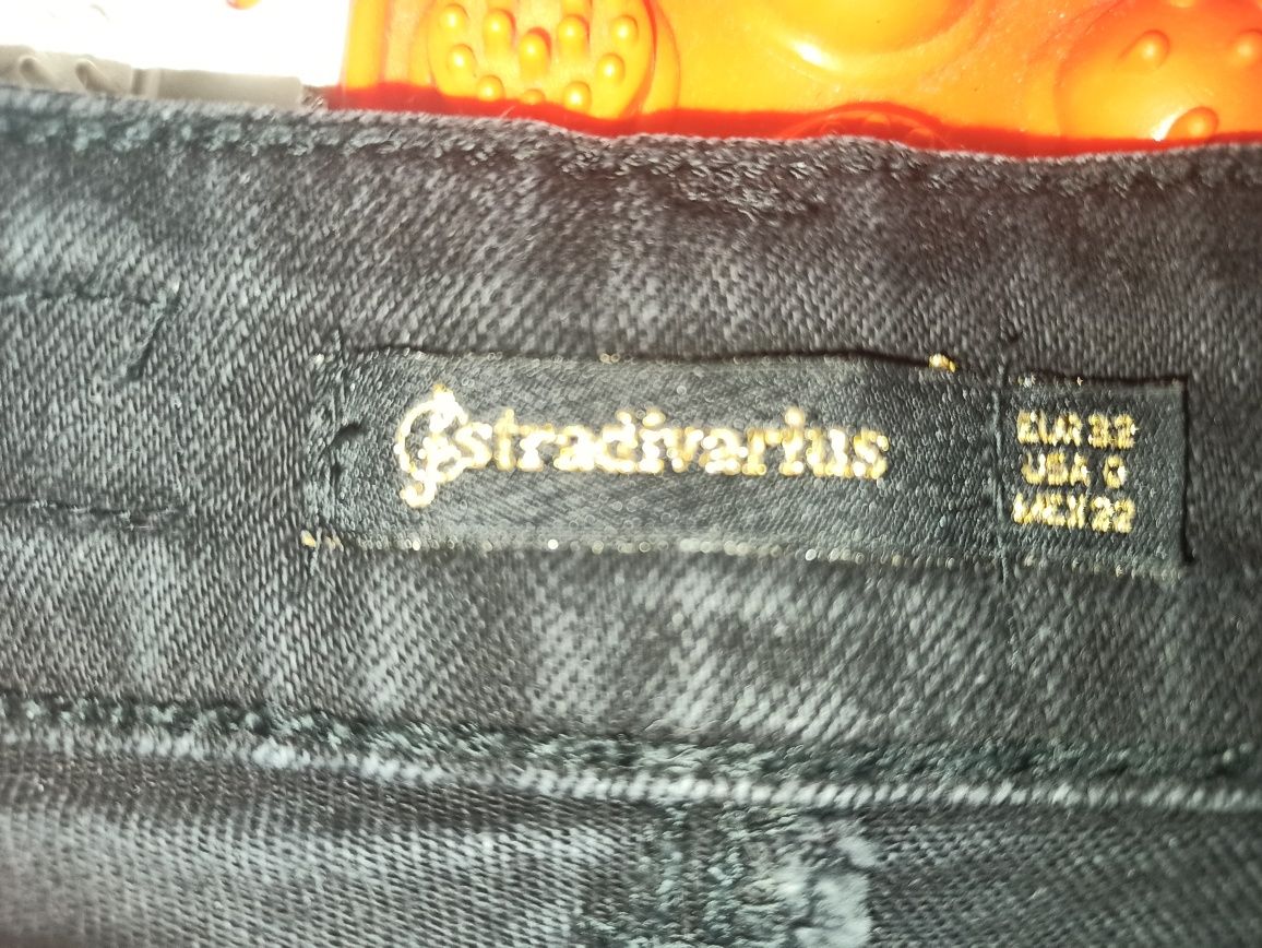 Шорты Stradivarius