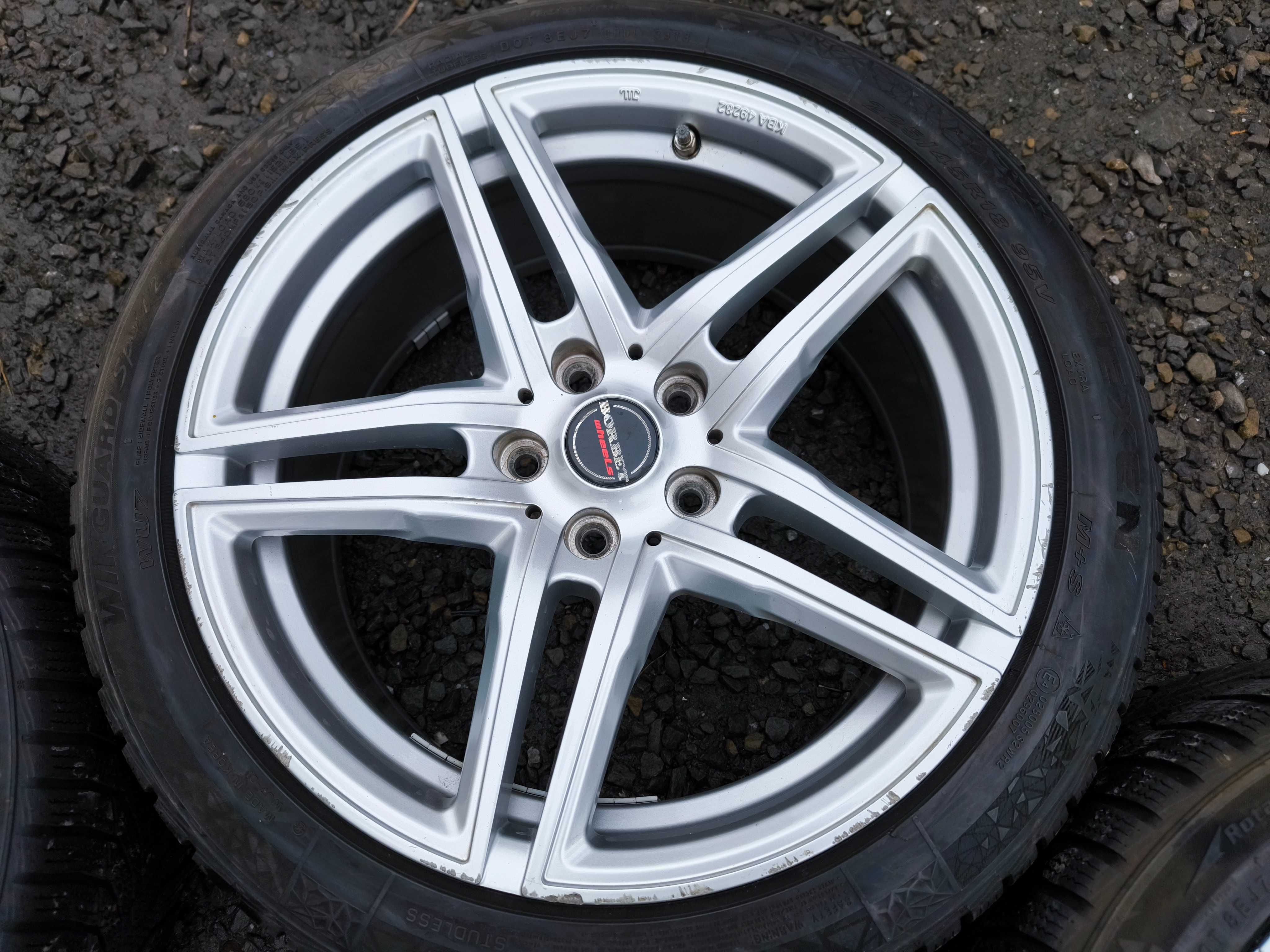 Koła Skoda VW Audi Seat Mercedes BMW 18 cali 5x112 ET45 Opony 225/45