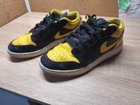 NIKE Jordan 1 Low