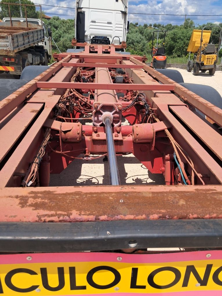 Camiao man 440com portacontentores