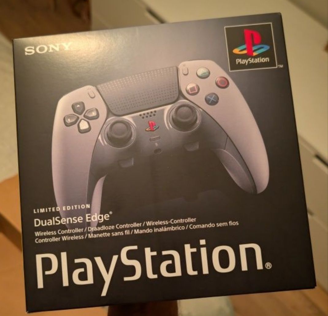 PlayStation 5 Dualsense Edge edição 30th Aniversário
