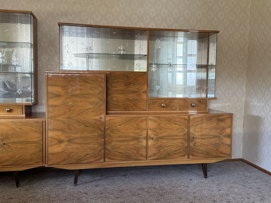 Stare meble vintage PRL kredens