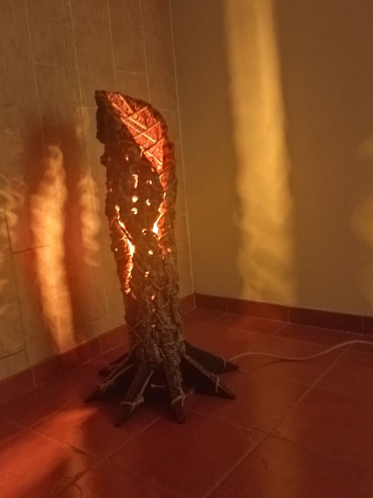 Candeeiro de pé de autor