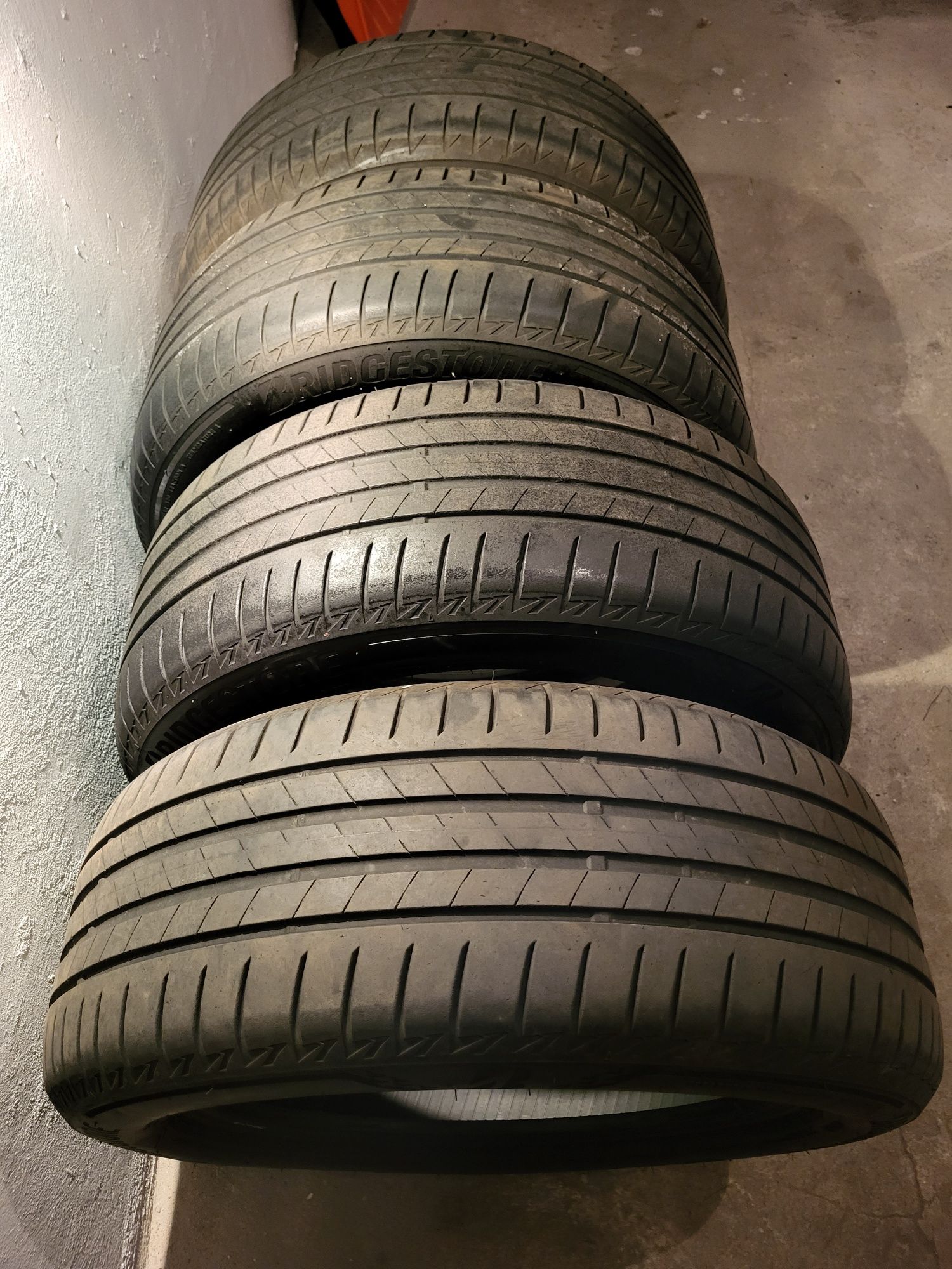 Opony letnie BRIDGESTONE 225/55 R17