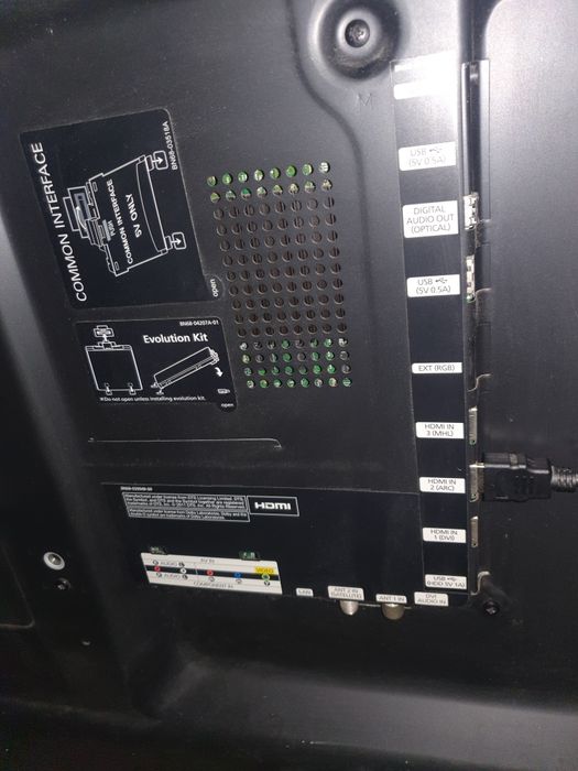 Продам телевизор Samsung PS64E8007G