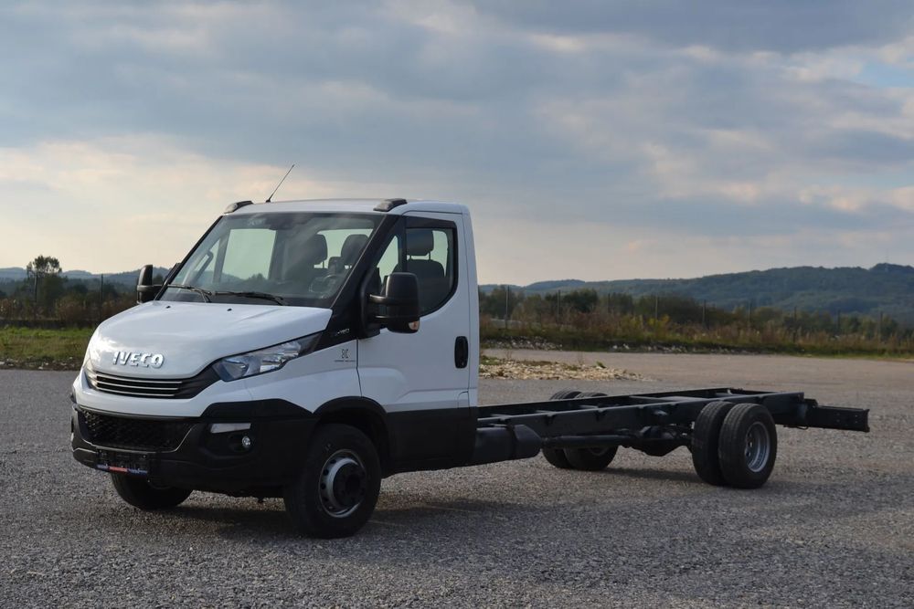 Iveco Daily 72C18 70C18 Rama do zabudowy Rozstaw osi 5100 Hi-Matic Poduszki 72-180  DMC 7200 kg 3500 kg 65C 50C 35C