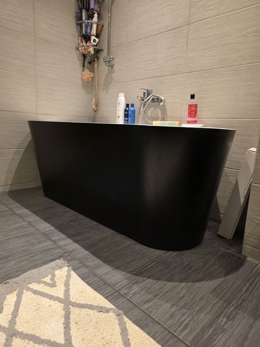 Sprzedam wanne czarno białom