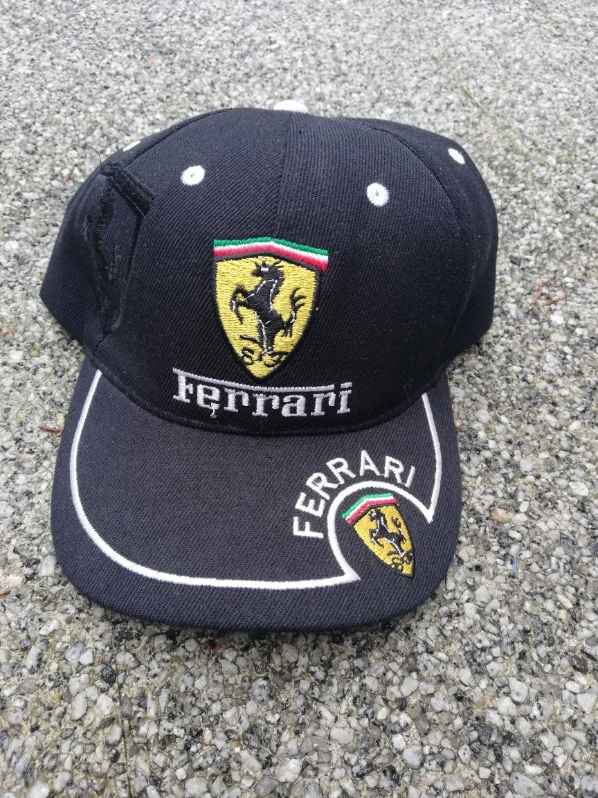 Chapéu Preto Ferrari